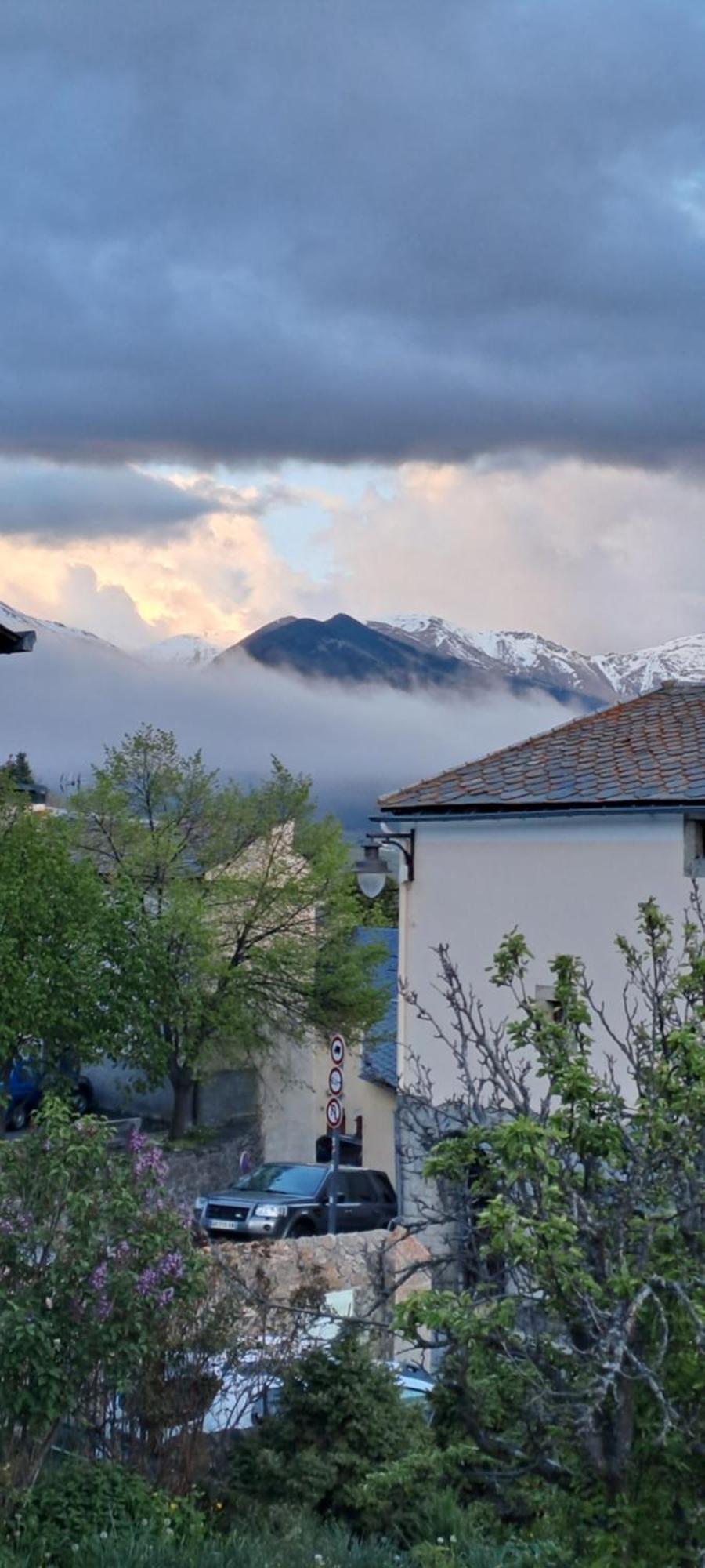 Le Grenier Des Moineaux Bed & Breakfast Font-Romeu-Odeillo-Via Exterior photo