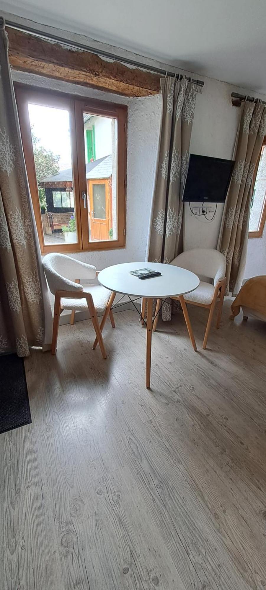 Le Grenier Des Moineaux Bed & Breakfast Font-Romeu-Odeillo-Via Exterior photo